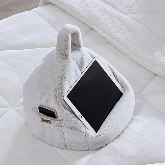 ugg dawson tablet pouf